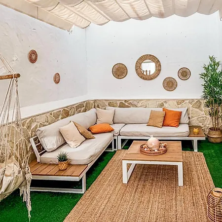 2 Bedroom In * קוניל דה לה פרונטרה